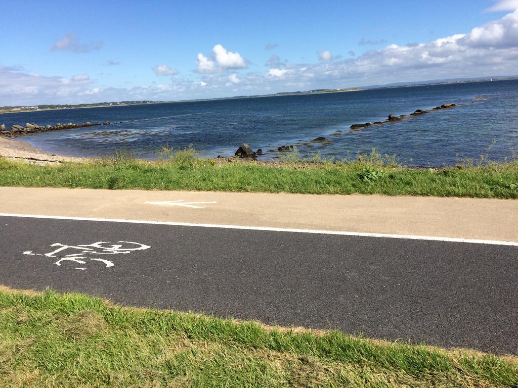 Galway City Self Catering - Salthill Buitenkant foto