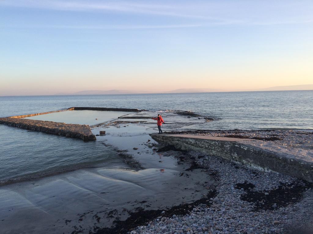 Galway City Self Catering - Salthill Buitenkant foto